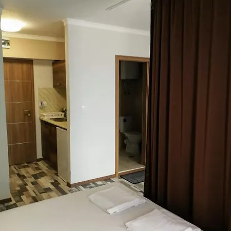 Guest house Флора Пом Pomorie
